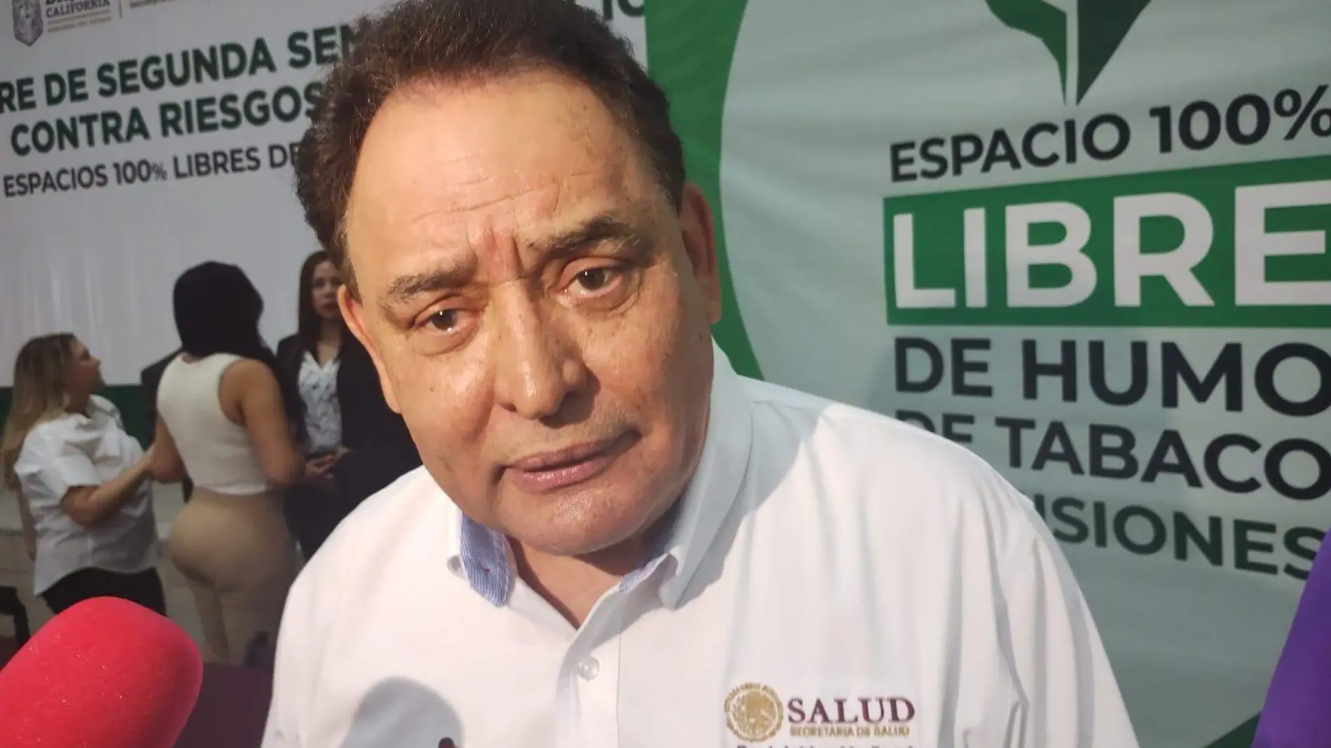 secretario de Salud del estado, Adrián Medina Amarillas.